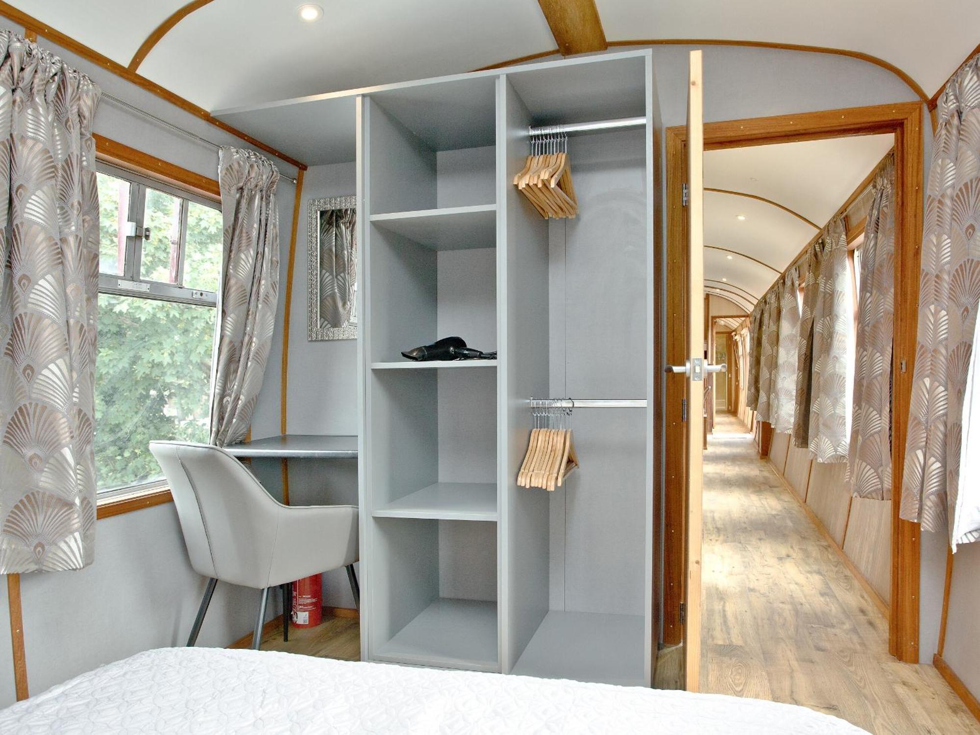 Brunel Boutique Railway Carriage 1 道利什 外观 照片