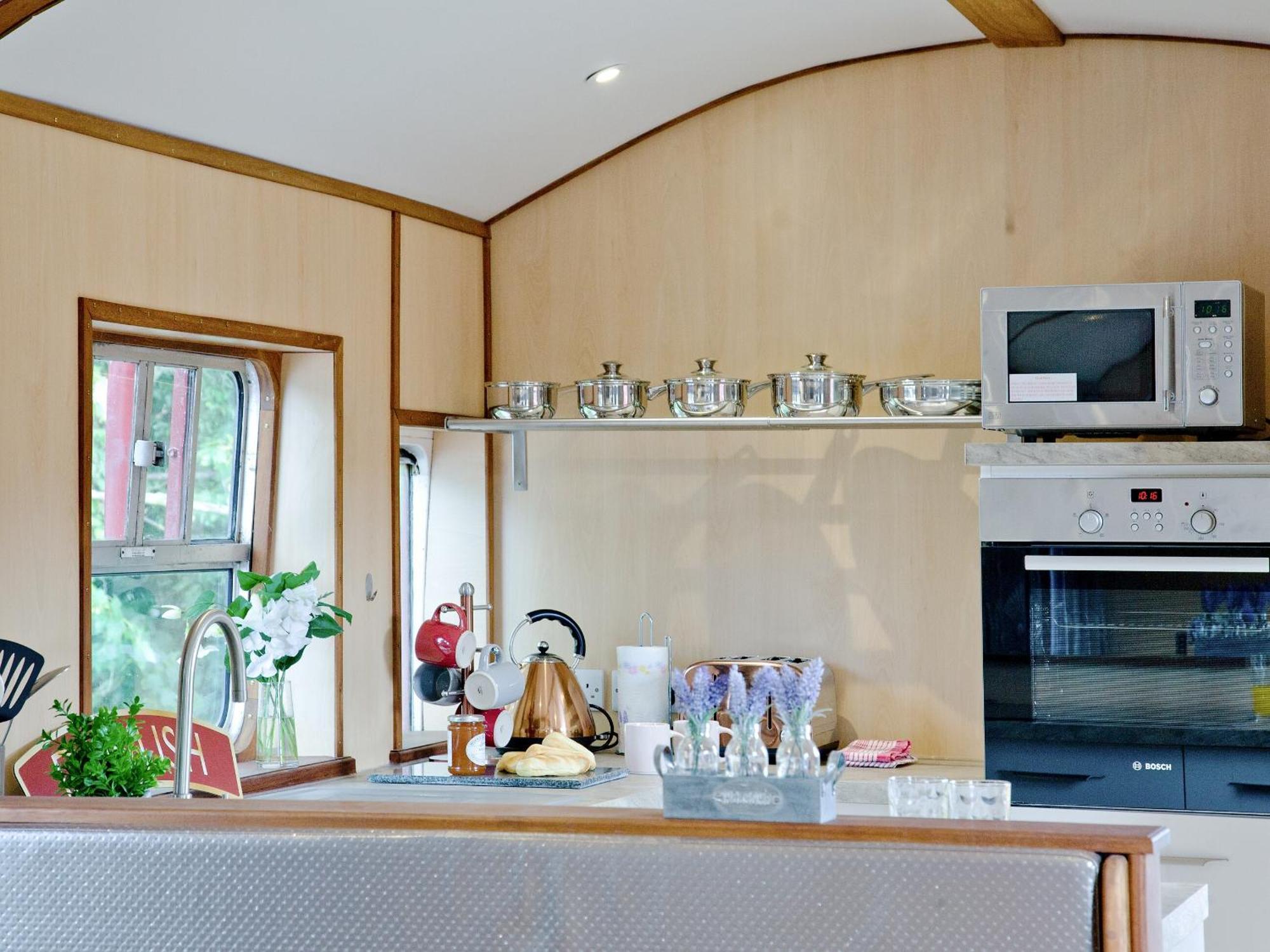 Brunel Boutique Railway Carriage 1 道利什 外观 照片